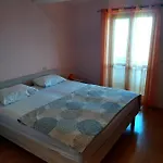 Apartamento Holiday Home Prvic Sepurine *
