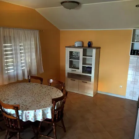 Appartement Holiday Home Prvic Sepurine