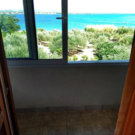아파트 Holiday Home Prvic Sepurine 프르비치 세푸리네