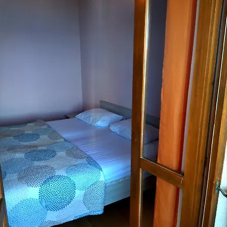 Holiday Home Prvic Sepurine Apartment