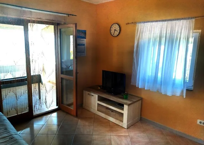 Holiday Home Prvic Sepurine * Prvic Sepurine